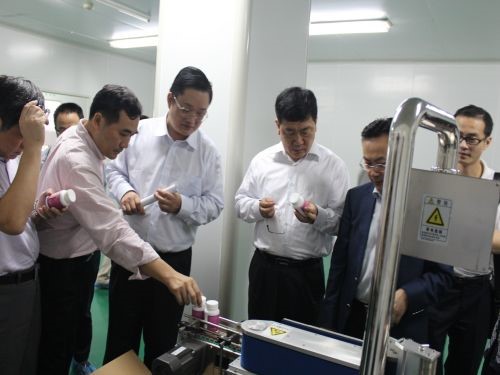 Professor Liu Zhonghua led a delegation from the Ministry of Science and Technology to our company f